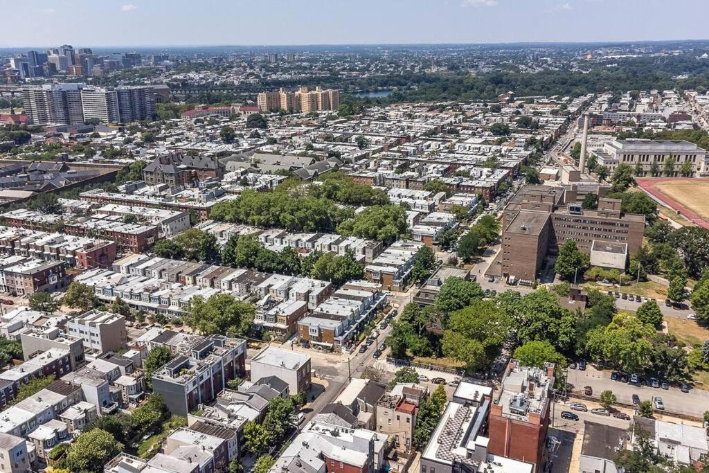 Trendy Fairmount Gem-5 Star Location, Roof Deck, Parking, Gr8 For Families Apartamento Filadélfia Exterior foto